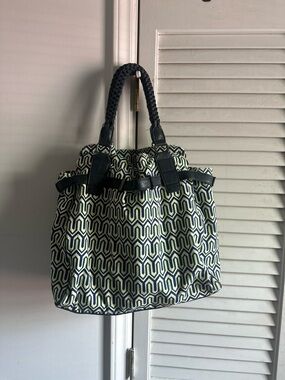 R & J BOHO Braided Handle Geometric Tote Bag in Navy and Cream. Super cute style